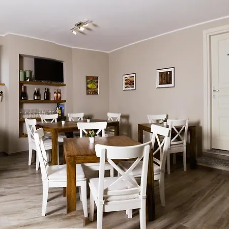 Andirivieni Bed & Breakfast 4*