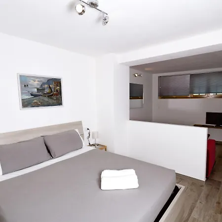 Andirivieni Bed & Breakfast 3*